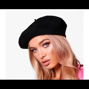New beret hat